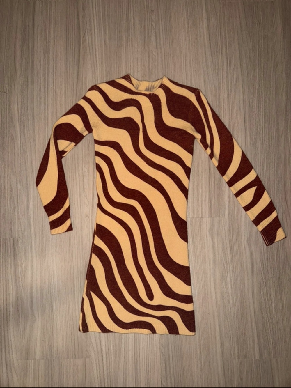 Zara Brown and Cream Wave-Pattern Knit Dress